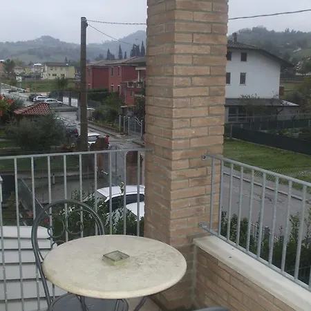 San Vitale شقة Montescudo